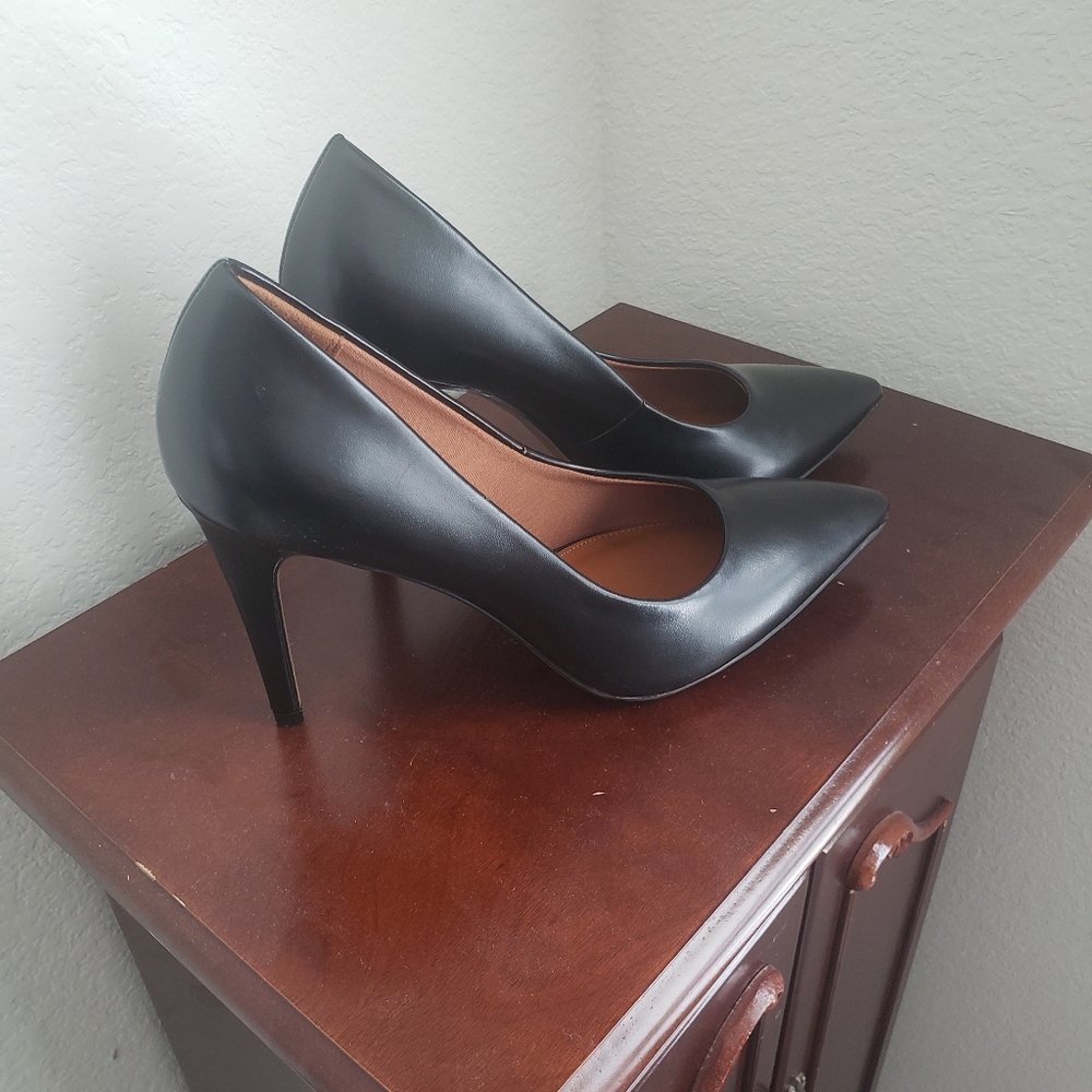 Black heels